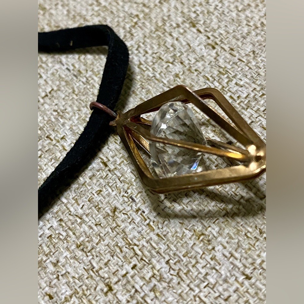 Elegant Gold and Black  Leather Pendant Necklace
